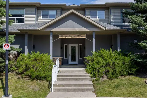 192 Crawford DR #MR, Cochrane, AB T4C 2G8