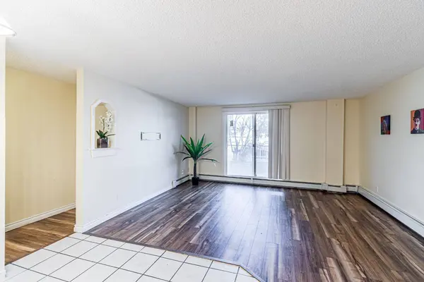 6827 Centre ST N #1, Calgary, AB T2K 5C4