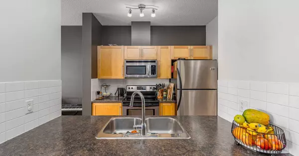 155 Silverado Skies Link SW #303, Calgary, AB T2X 0K6