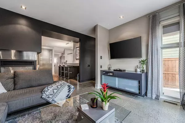 1312 Gladstone RD NW #B, Calgary, AB T2N 3G3