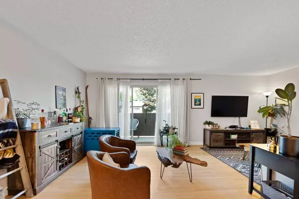 9803 24 ST SW #501, Calgary, AB T2V 3W5