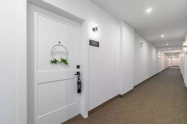 200 Seton CIR SE #1110, Calgary, AB T3M 3Y1