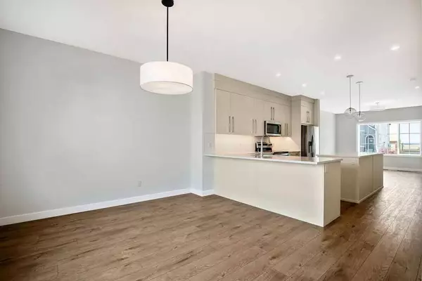 7554 202 AVE SE, Calgary, AB T3S 0E5