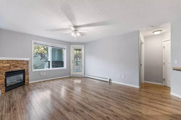 345 Rocky Vista PARK NW #119, Calgary, AB T3G 4K6