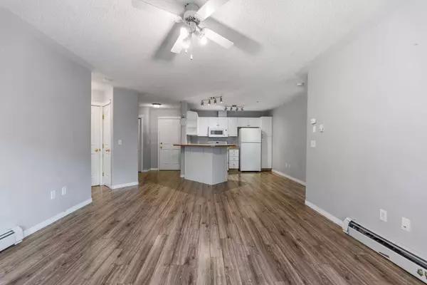 345 Rocky Vista PARK NW #119, Calgary, AB T3G 4K6