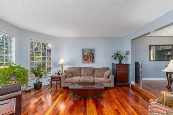 1104 Deer River CIR SE, Calgary, AB T2J 7A3