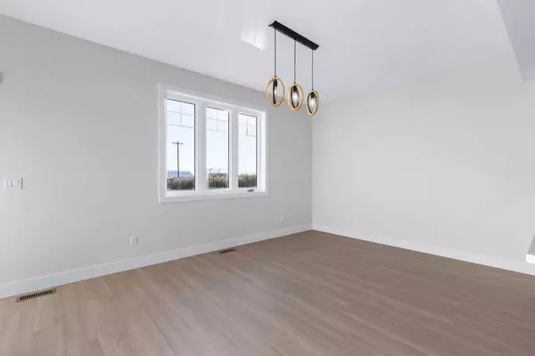 1907 McCaskill DR, Crossfield, AB T0M 0S0