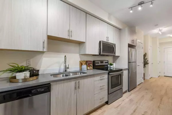215 Legacy BLVD SE #4105, Calgary, AB T2X 3Z7