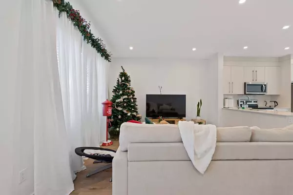 669 Savanna BLVD NE #218, Calgary, AB T3J 2K2