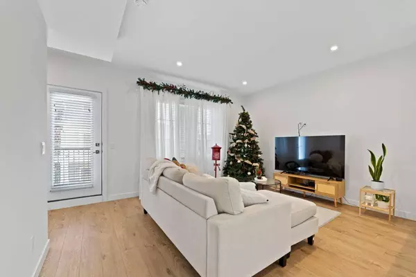 669 Savanna BLVD NE #218, Calgary, AB T3J 2K2