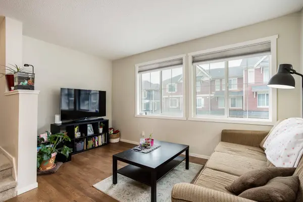 29 Kinlea Common NW, Calgary, AB T3R 0S2