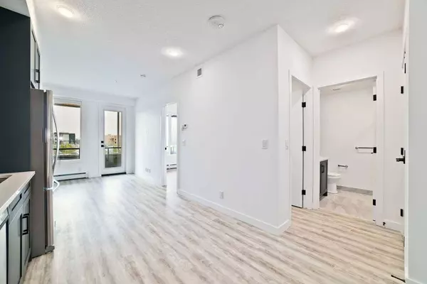 4138 University AVE NW #625, Calgary, AB T3B 6L4