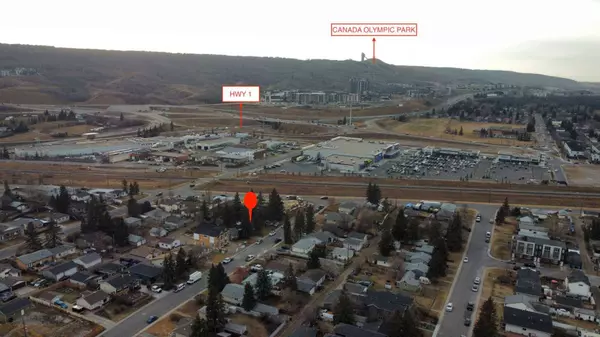 6435 33 AVE NW, Calgary, AB T3B 1K9