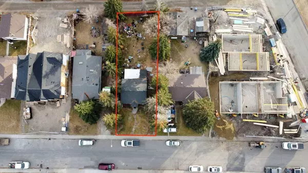 6435 33 AVE NW, Calgary, AB T3B 1K9