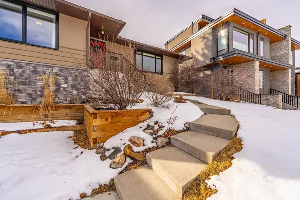 2311 19 ST SW, Calgary, AB T2T 4X1