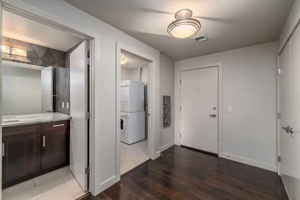 1730 5A ST SW #402, Calgary, AB T2S 2E9