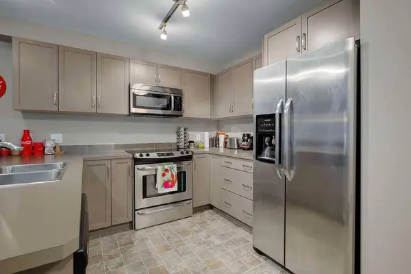 402 Kincora Glen RD NW #1201, Calgary, AB T3R 0B8