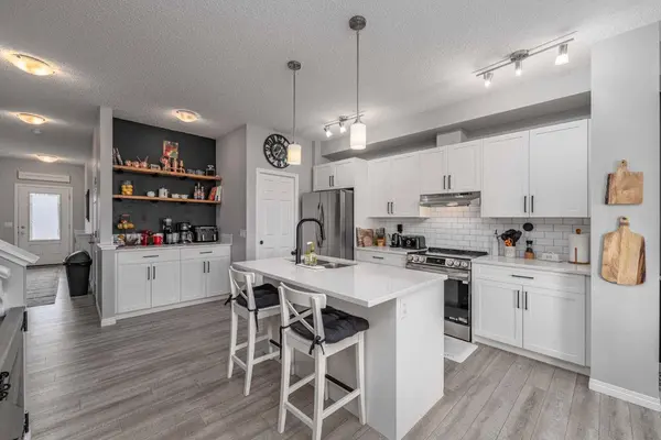 401 Hillcrest RD SW, Airdrie, AB T4B 4T8