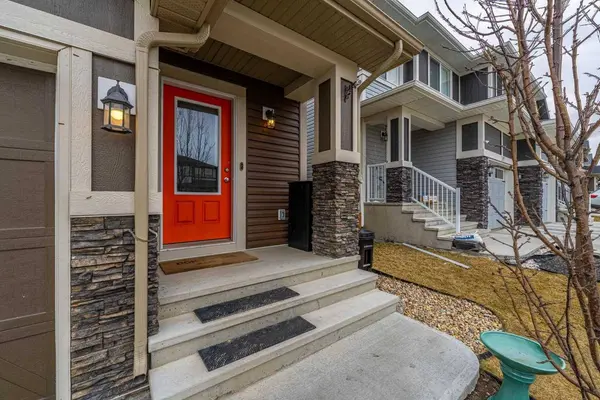 401 Hillcrest RD SW, Airdrie, AB T4B 4T8