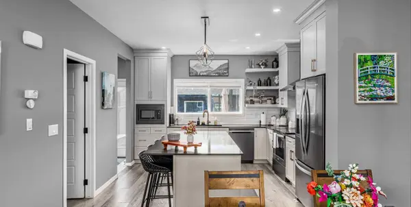250 Belmont Heath SW, Calgary, AB T2X 4N4