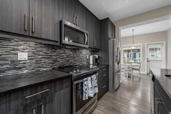 304 Marquis LN SE, Calgary, AB T3M 2G8