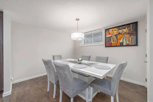 805 Auburn Bay CIR SE, Calgary, AB T3M 2A3