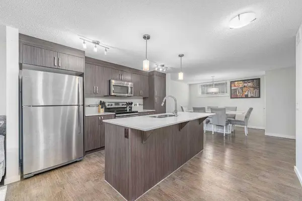 805 Auburn Bay CIR SE, Calgary, AB T3M 2A3