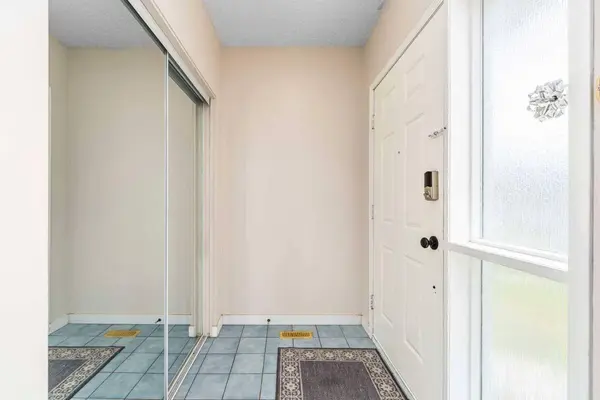 26 Martingrove Mews NE, Calgary, AB T3J 2S9