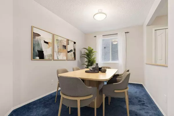 146 Everwillow Close SW, Calgary, AB T2Y 4G6