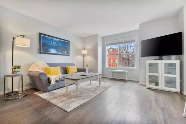 280 Chaparral Valley SQ SE, Calgary, AB T2X 0T5