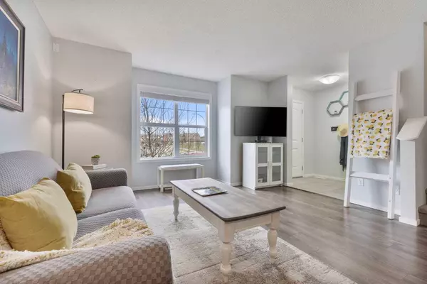 280 Chaparral Valley SQ SE, Calgary, AB T2X 0T5