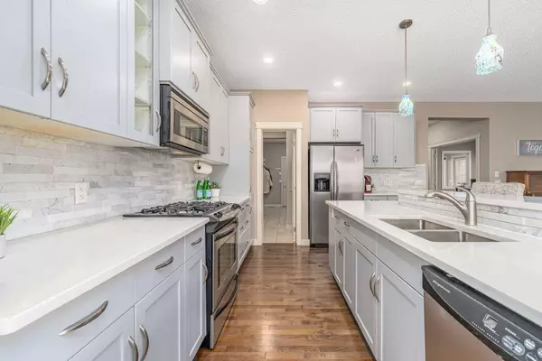 26 Chapalina GRV SE, Calgary, AB T2Y 0A8