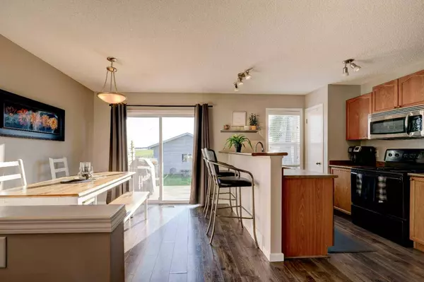 149 Elgin PL SE, Calgary, AB T2Z 4V9