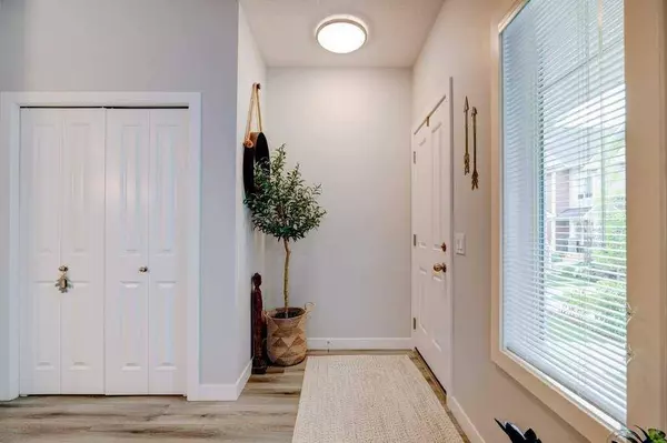 561 Canals XING SW, Airdrie, AB T4B 4L3