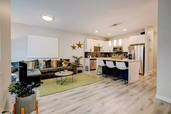 561 Canals XING Southwest, Airdrie, AB T4B 4L3