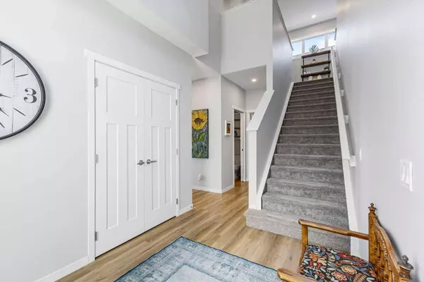 307 Monterey PL SE, High River, AB T1V 0H6