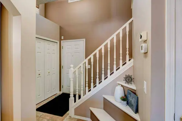 378 Chaparral DR SE, Calgary, AB T2X 3P1