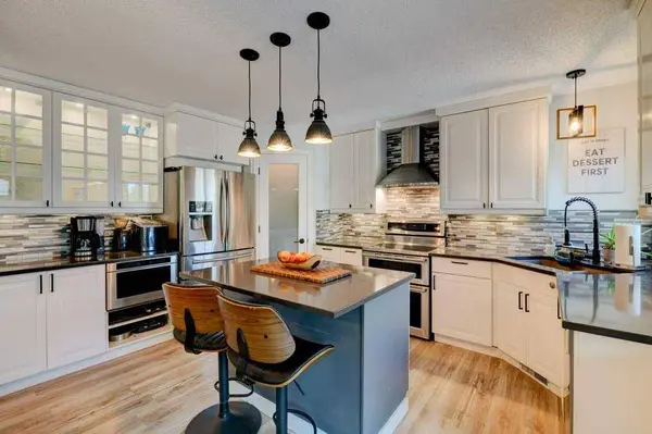 15 Chaparral CRES SE, Calgary, AB T2X 3K7