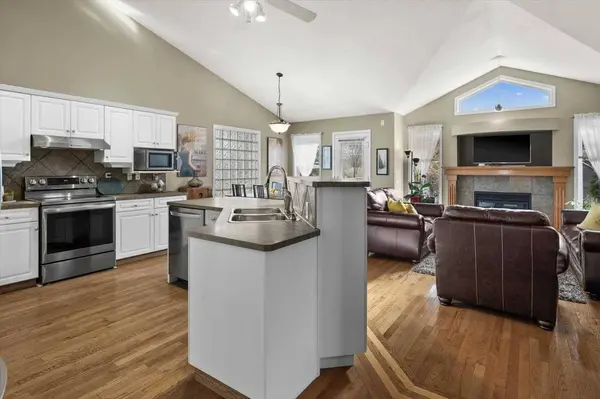 69 Chaparral Villas SE, Calgary, AB T2X3N4