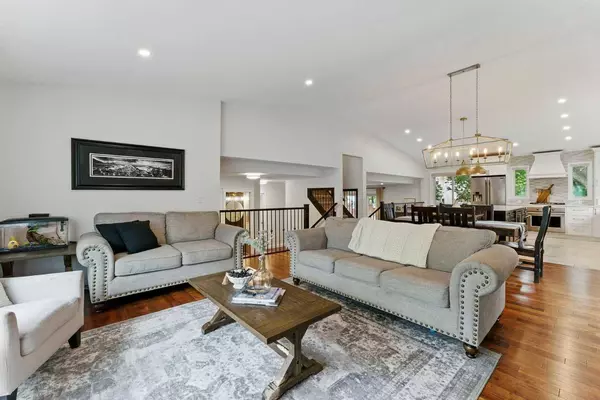 59 Tucker RD SE, Airdrie, AB T4A 1S9