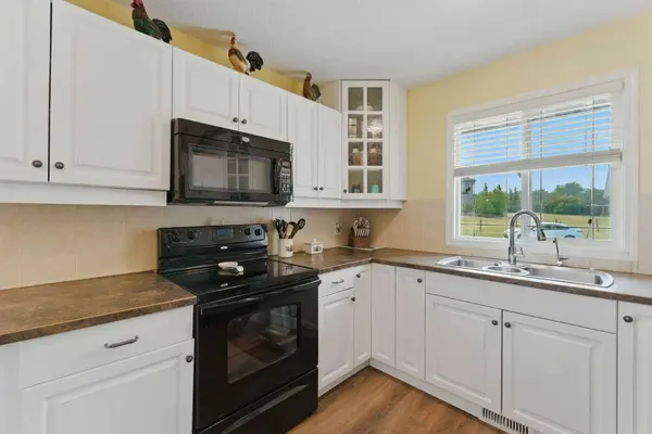 272032 Range Road 282A, Rural Rocky View County, AB T4A 2Y4