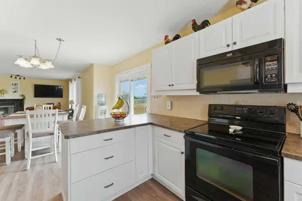 272032 Range Road 282A, Rural Rocky View County, AB T4A 2Y4