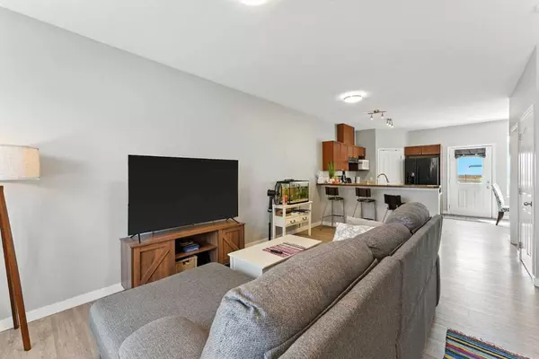 2066 Luxstone BLVD SW #803, Airdrie, AB T4B 0L1