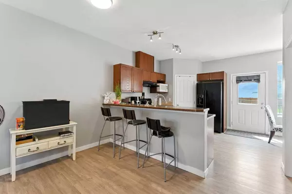 2066 Luxstone BLVD SW #803, Airdrie, AB T4B 0L1