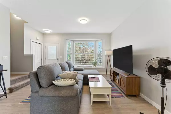 2066 Luxstone BLVD SW #803, Airdrie, AB T4B 0L1