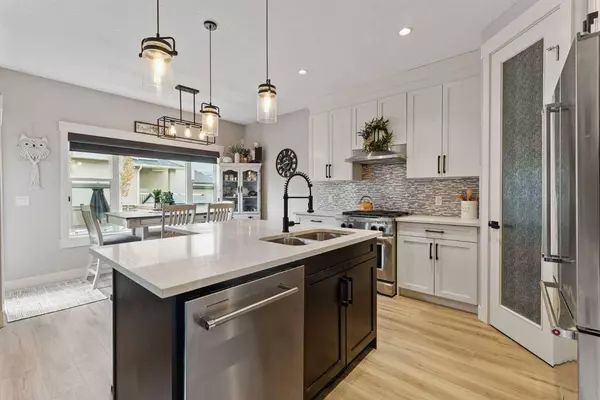 151 Bayview ST SW, Airdrie, AB T4B 3L8