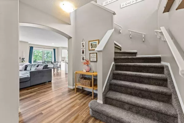 354 Sagewood DR SW, Airdrie, AB T4B 3B2