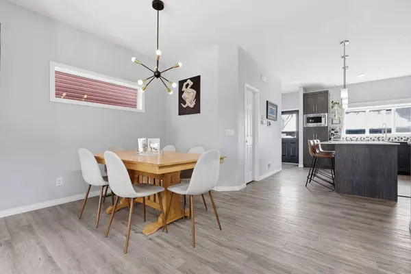 130 Palomino ST, Cochrane, AB T4C 2P8