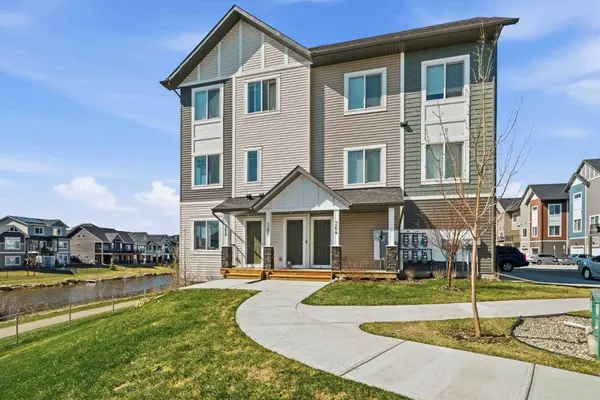 362 Canals SW, Airdrie, AB T4B 4L4
