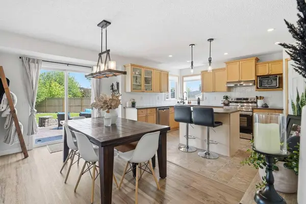 123 Canoe PL SW, Airdrie, AB T4B 2L5